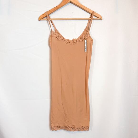 NWT SKIMS Fits Everybody Corded Lace Slip Dress in Sand Sz. M - Picture 2 of 5